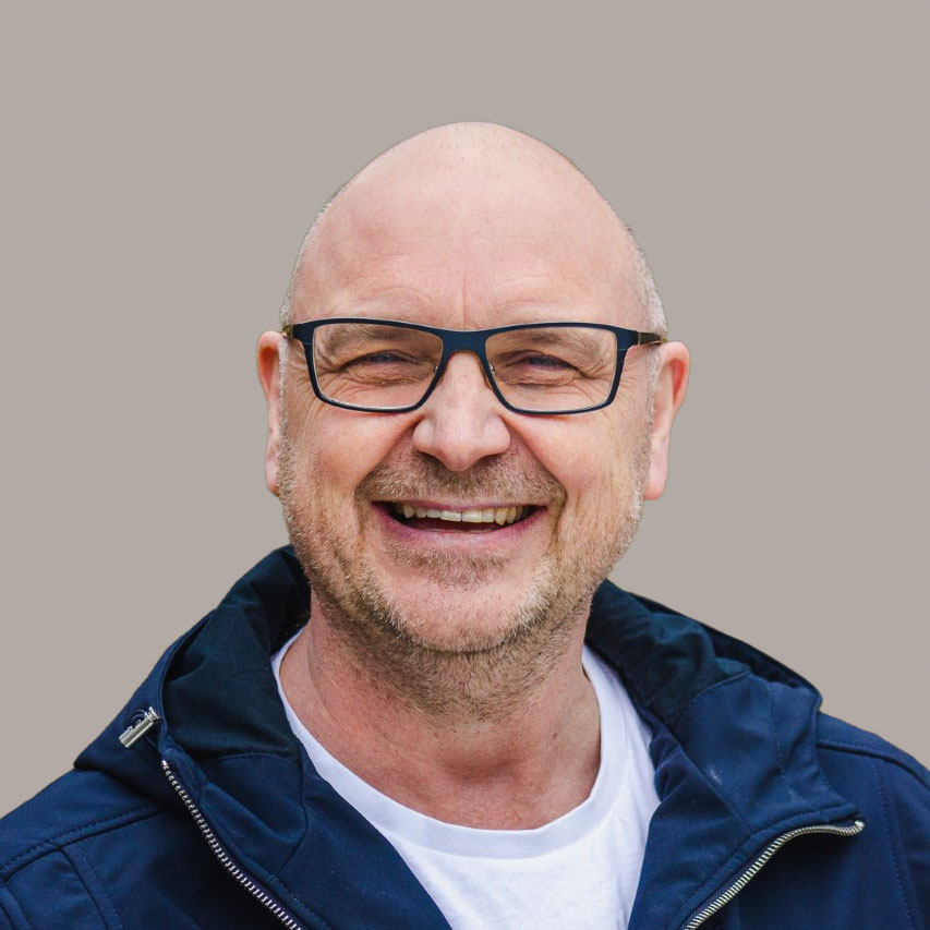 Photo of Simon Gunton